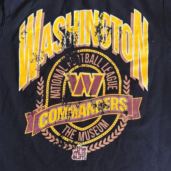 Unbranded Men's Black T-shirt - Picture 2 of 6